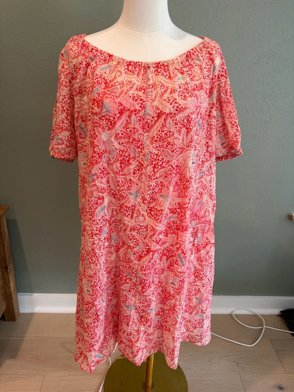 tory burch red lace dress Tory Burch Women's Red Lace Midi Dress Size 2 V Neck Sleeveless